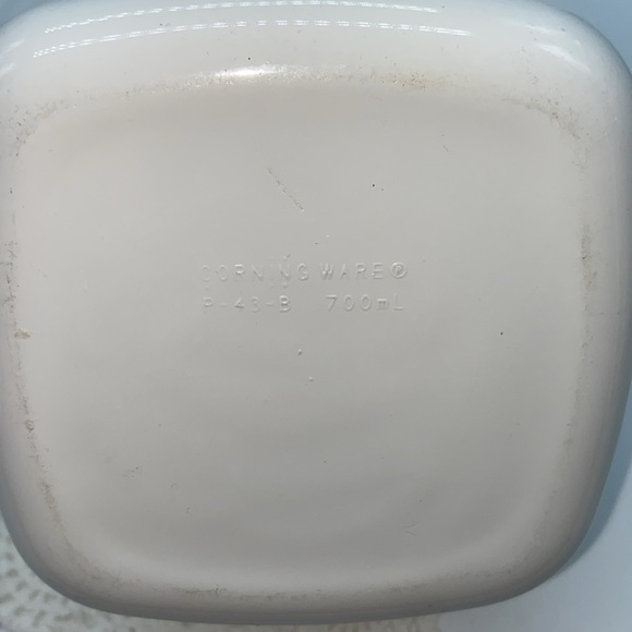 Vintage Corning Ware Le Persil 700ml Mini Casserole Dish - Picture 3 of 4